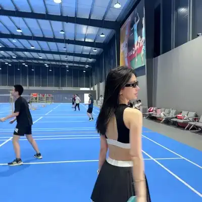 赵怡